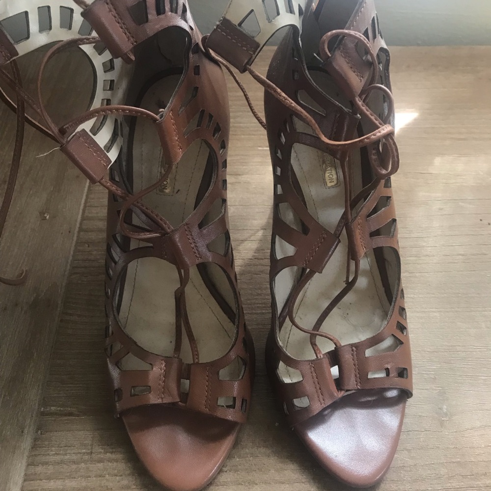 BCBG brown tie up open towed boots
